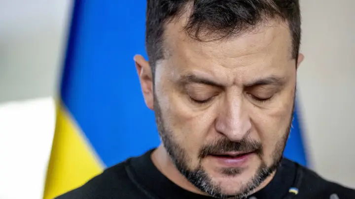 Холодный душ для Зеленского: Что означают для Украины слова главы Пентагона на Рамштайне