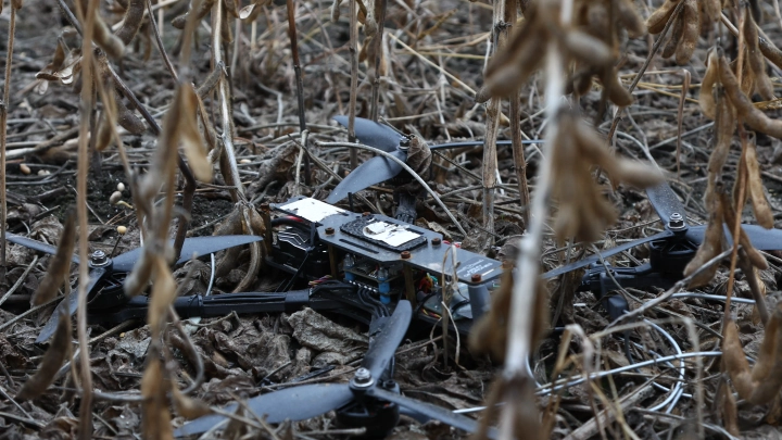 Аж стёкла затряслись: жители Ростова услышали громкие взрыве в небе