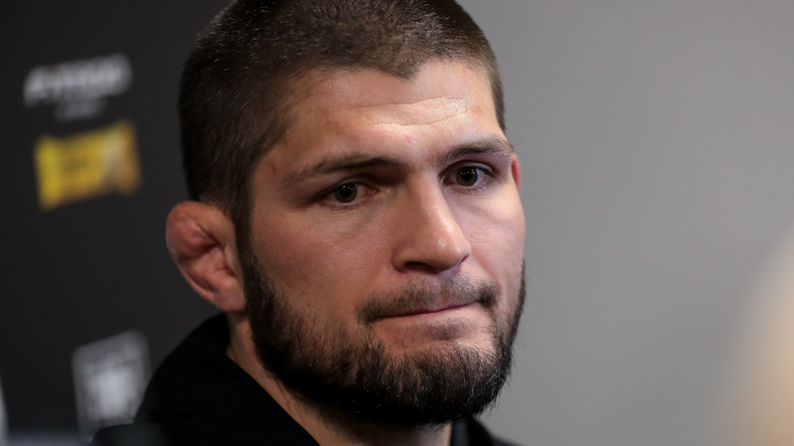 Блокировка без долгов: счета Хабиба Нурмагомедова снова под арестом