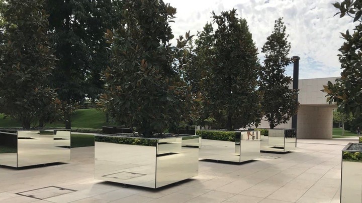 В парке Галицкого открыли новый арт-объект