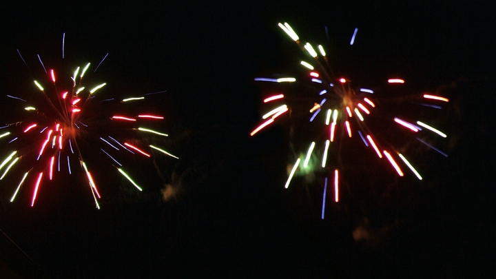 Власти Сочи призывают отказаться от петард и фейерверков