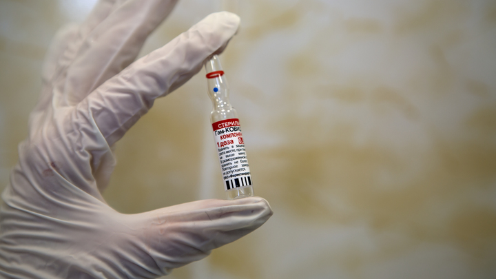 Хватит на пять дней: в Санкт-Петербург поступило 44,4 тысячи доз вакцины от коронавируса