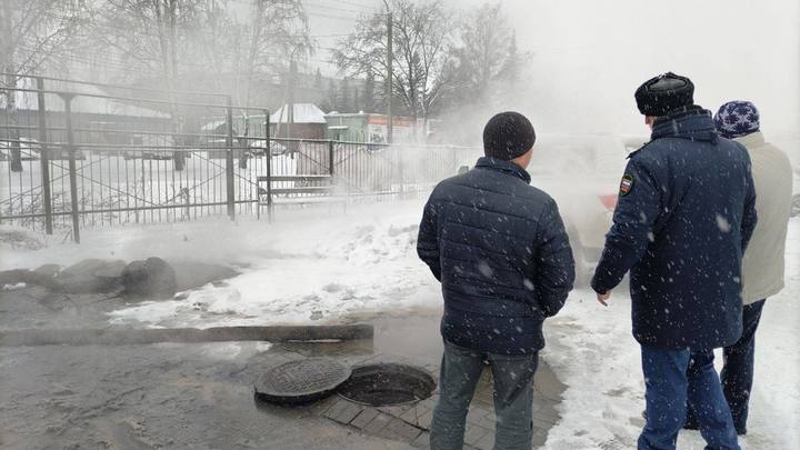 Прокуратура проверила ремонт теплосетей в посёлке Линёво под Новосибирском