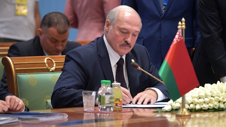 Лукашенко озвучил участь Украины в случае продолжения войны