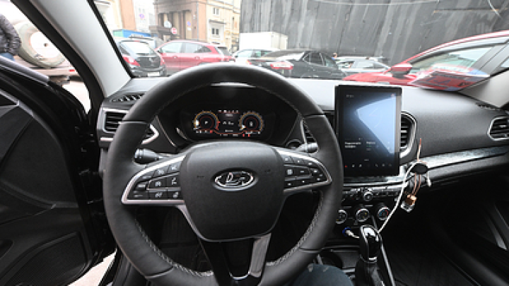 Стретч-седан Lada Aura в ОАЭ стоит дешевле