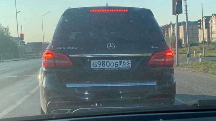 В Самаре нашли и оштрафовали изменившего госномера владельца Мерседеса