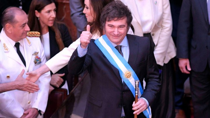 Три сотни реформ разом: Что задумал новый президент Аргентины