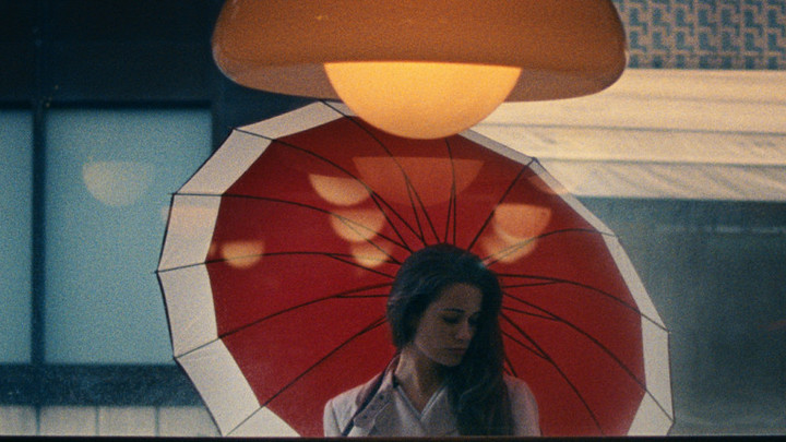 Гарна дивчина свела с ума: Военный США сливал сведения о конфликте в Незалежной на сайте знакомств