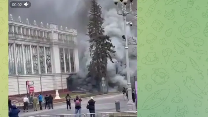 112: на ВДНХ горит Музей героизма