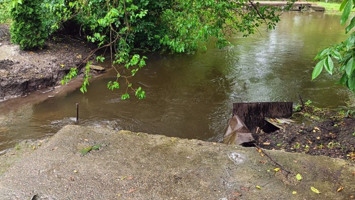 На Кубани ливни подтопили более 1,8 тыс. дворов и 460 дворов