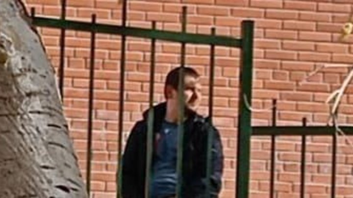 СК в Новосибирске просит помощи в поиске подозреваемого в педофилии