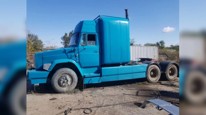 Уникальный ЗИЛ-6309 со спальником из крыш ВАЗ-2104 выставили на продажу