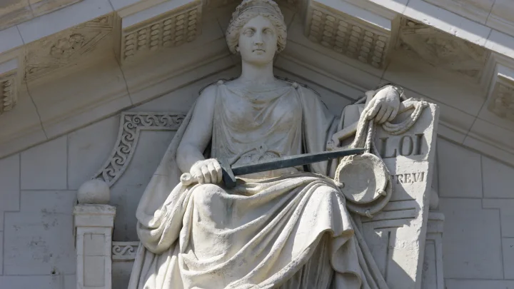 Отец добивается суда над убийцей дочери спустя 27 лет: для этого его пришлось похитить