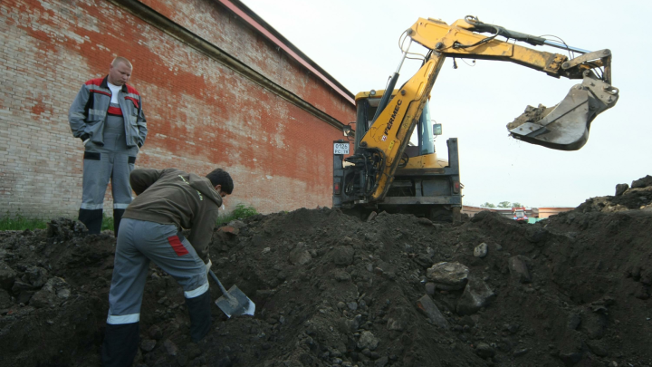 В Великобритании на стройке нашли сотни скелетов и древних склепов