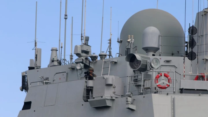 КНДР быстро восстановит повреждённый при спуске эсминец – СМИ Южной Кореи