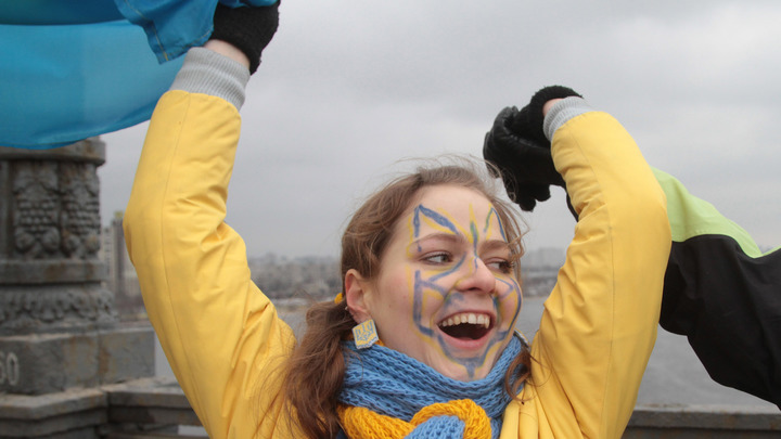 Кричащая украинская мать оказалась голым демоном из Игры престолов. Украинцев подняли на смех