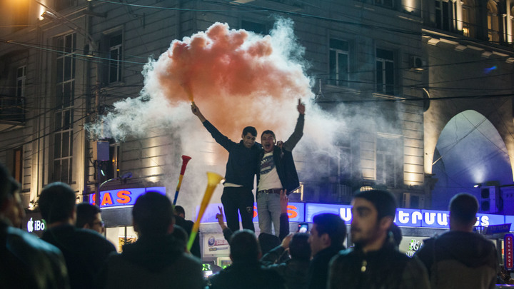 В Армении запахло революцией. Ереванские мудрецы в поиске ответов на главные вопросы