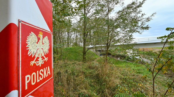 Мигранты на границе с Польшей раскрыли свой план: Мы собираемся в Германию