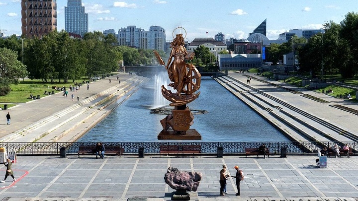 Власти заморозили проект памятника святой Екатерине в Екатеринбурге