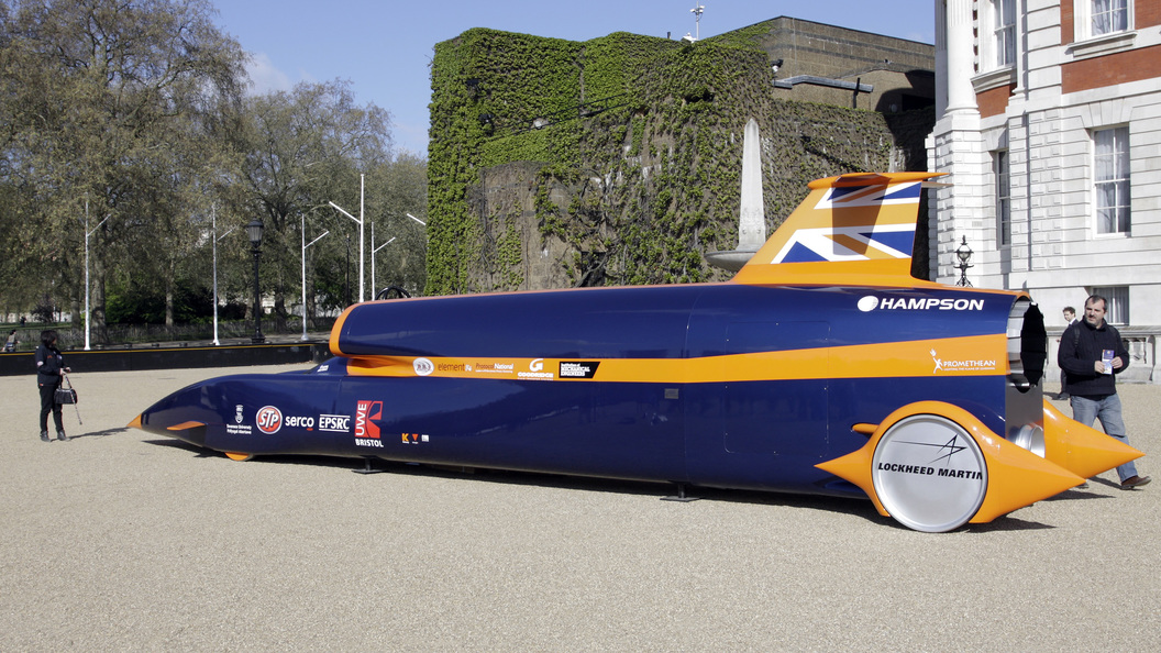 Bloodhound SSC двигатель