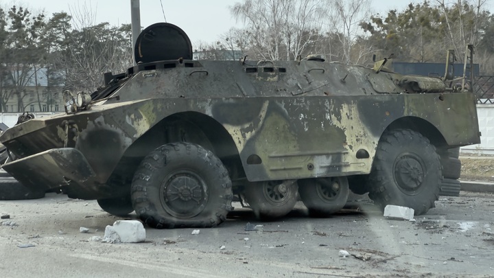 Русский танкист выжил в горящем танке и вернулся под обстрелом снова в бой