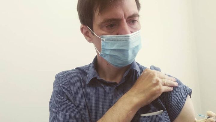 Новосибирского депутата обвинили в пропаганде вакцинации из-за поста в соцсети