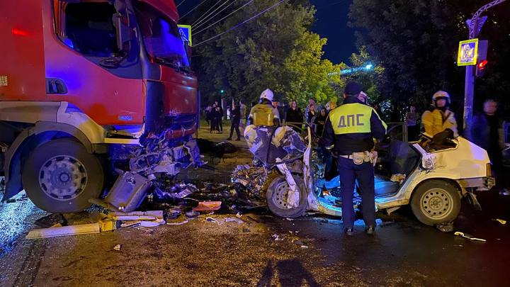 Четверо подростков погибли в жестком ДТП в Екатеринбурге