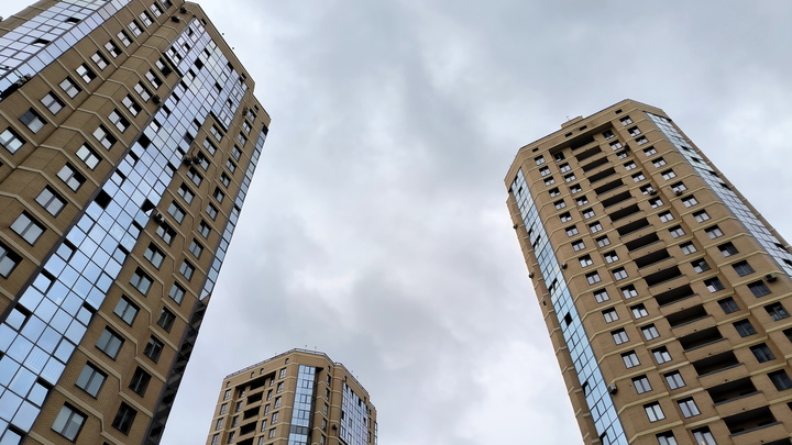 Прохожие наткнулись на труп мужчины в Академическом районе Екатеринбурга