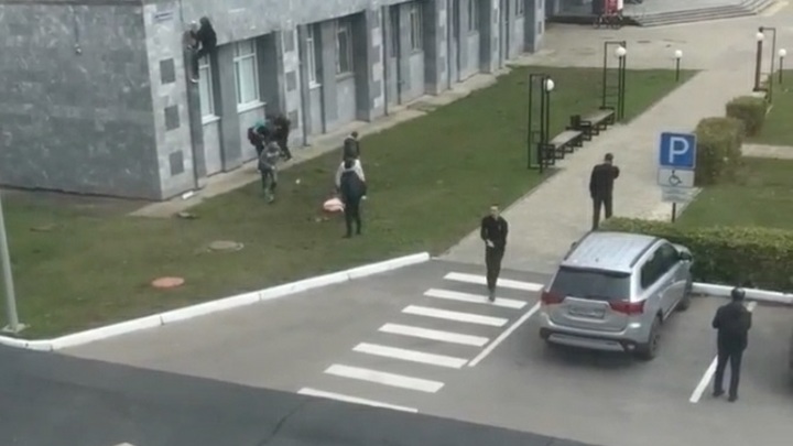 В Самаре испытывают систему по предотвращению вооружённых нападений на школы