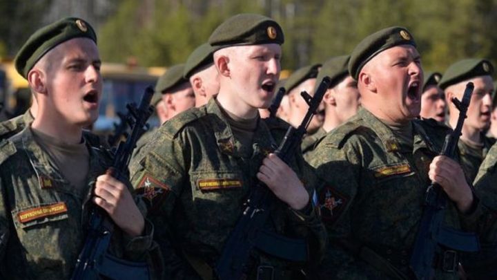 В Нижнем Новгороде провели первую репетицию парада Победы в Великой Отечественной войне