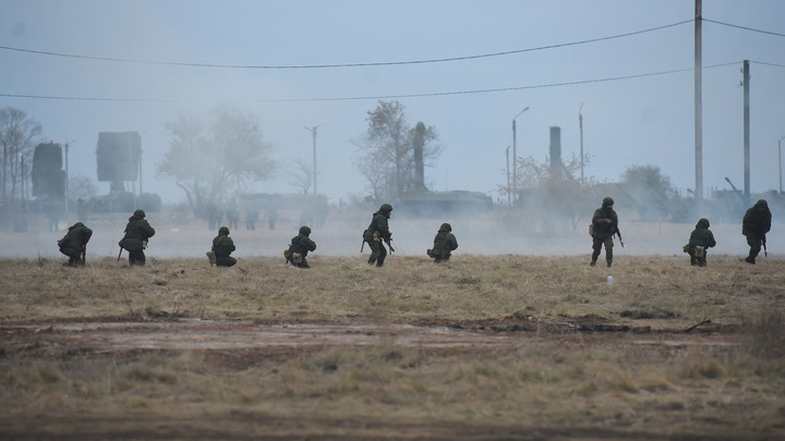 Русские военные освободили село Вишневое в ДНР