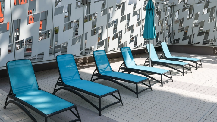 Жена Александра Цекало опубликовала пикантное фото с пляжа с загадочным посланием