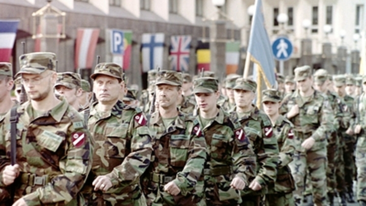 AC: американцы отказываются идти в армию из-за конфликта на Украине