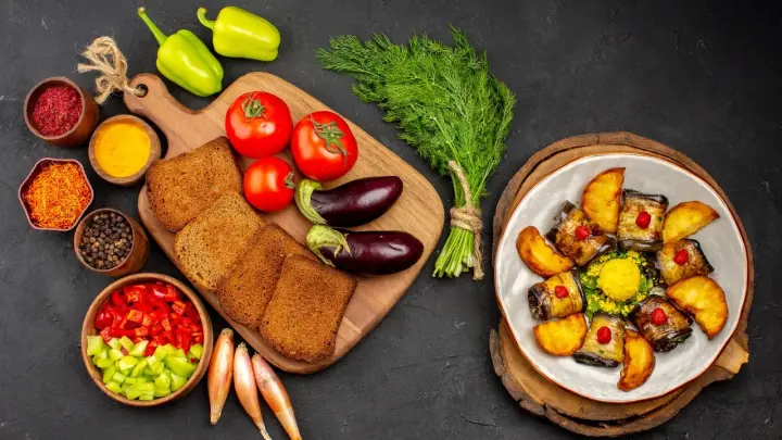 Диетологи перечислили продукты, которые помогают быстрее справиться с простудой