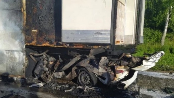 В Новосибирской области в страшном ДТП погиб 25-летний таксист