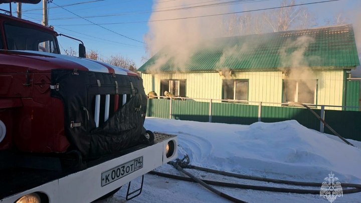 Челябинские спасатели нашли мужчину без признаков жизни и женщину без сознания
