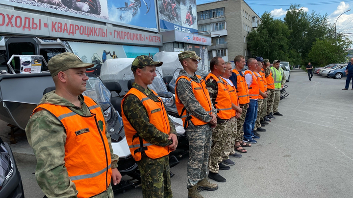 Охотоведы Новосибирской области получили 11 новых снегоходов