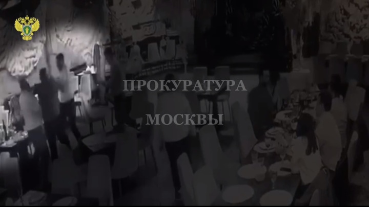 Мужчина скончался в результате массовой драки в ресторане Москвы