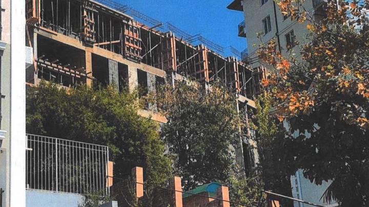 В центре Сочи выявили крупный самострой