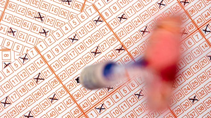 В США Клинтон выиграл в лотерею благодаря любви к газировке