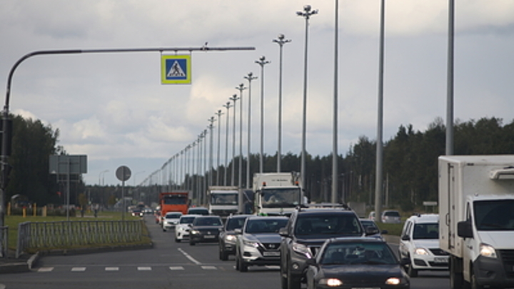 По мосту через реку Кубань на три месяца ограничат движение транспорта