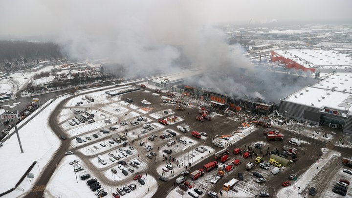Классический сюжет из 1990-х: В Мега Химки заподозрили поджог