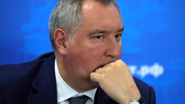 Правительство Молдавии целилось в Рогозина, но попало в собственный народ