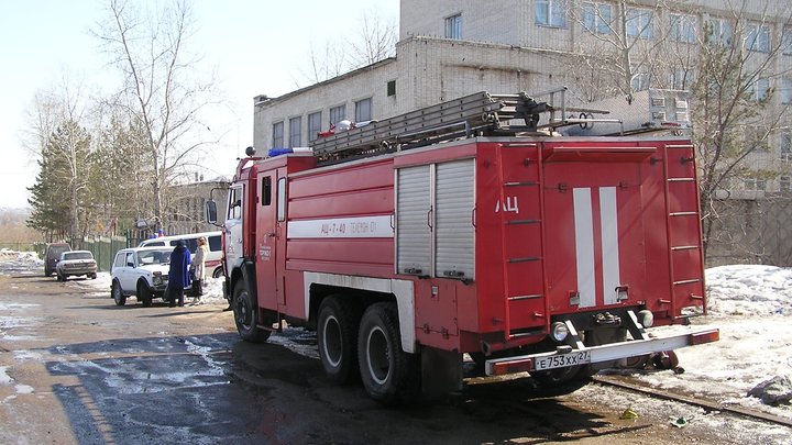 Покатушки на скорой и захват пожарной машины. Протестующие наплевали на своих