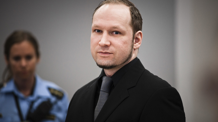 Бизнес на чужом горе: Манифест террориста Брейвика продавали по 100 евро в интернет-магазине