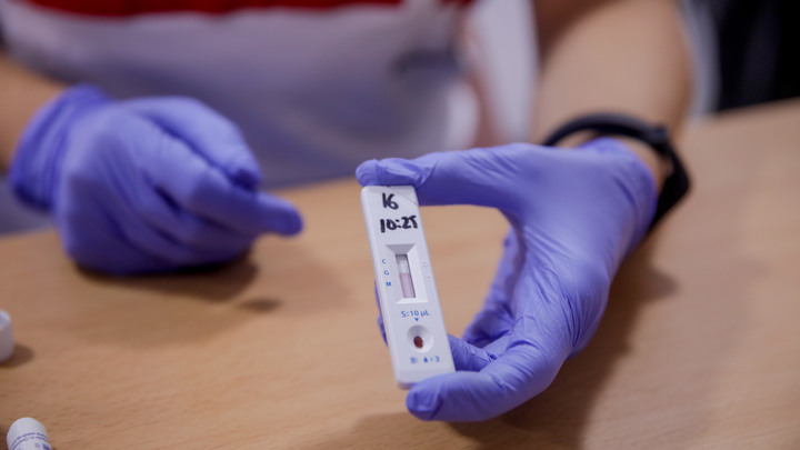 Иммунитет, но не пожизненно: Учёные выяснили, сколько действуют антитела после COVID