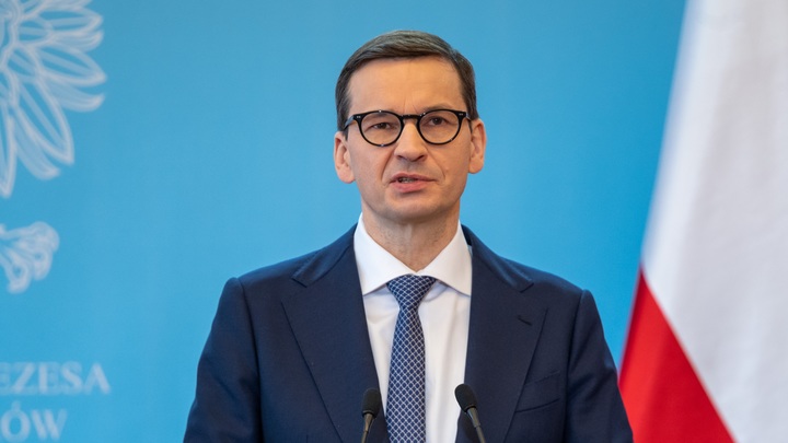 Премьер Польши Моравецкий призвал к визовому удару по гражданам России