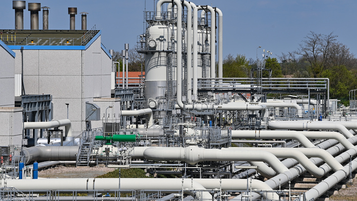 Названа причина реальной угрозы взрыва 500 вагонов с газом в Польше