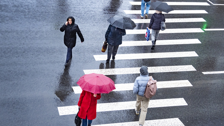 В Краснодарском крае продлили штормовое предупреждение из-за ливней