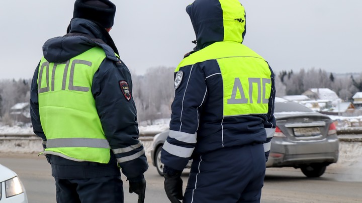 Ремни не пристёгивают, пешеходов не пропускают: в Магнитогорске проверили маршрутки